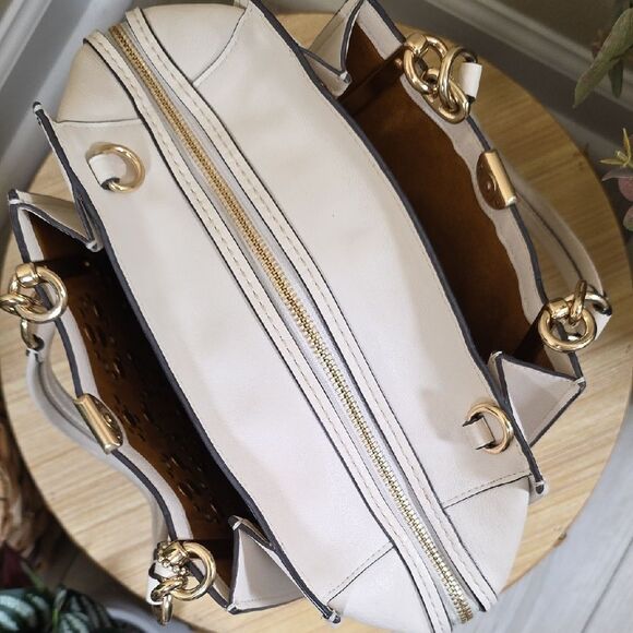 Coach Dreamer With Rivets - Picture 11 of 16